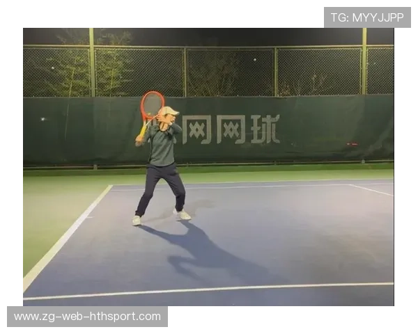 佩古拉正手击球节奏飘逸